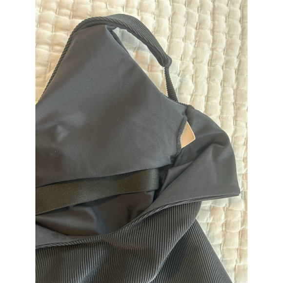 Beach Riot Black Ribbed Tank Moderate Coverage NWOT Small - Picture 6 of 10